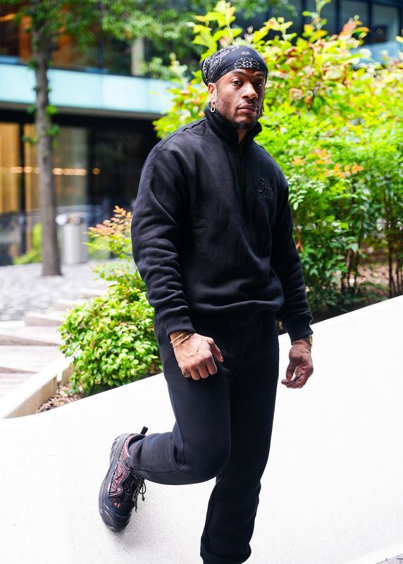 Black Quarter-Zip Fleece Sweatshirt | Gates of Heaven